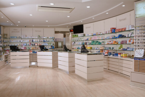 Arredo Farmacia Borgo San Rocco